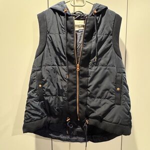 Country Road navy Blue Quilted Vest with Hood